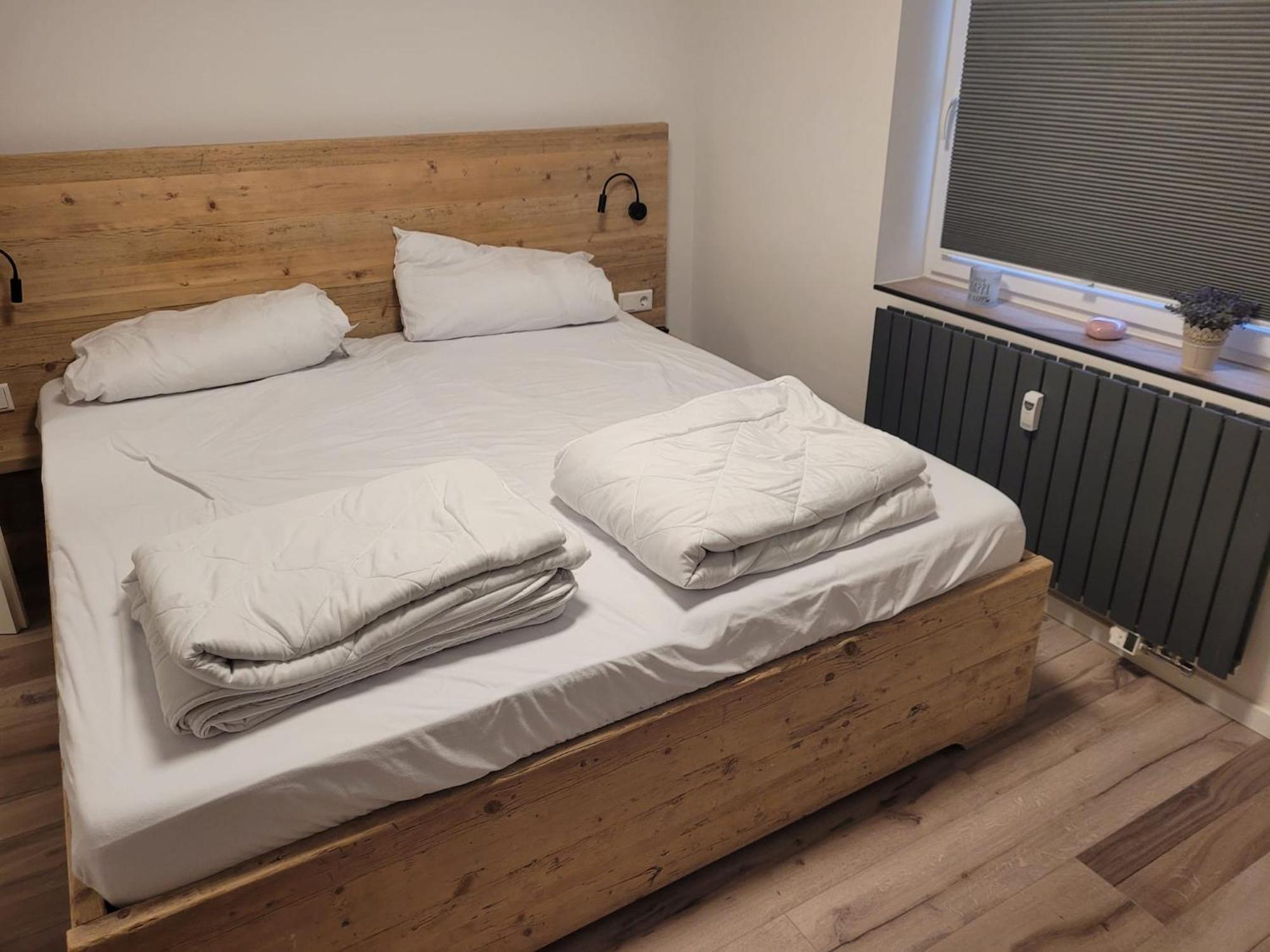 Apartment Wanderful App 704 *